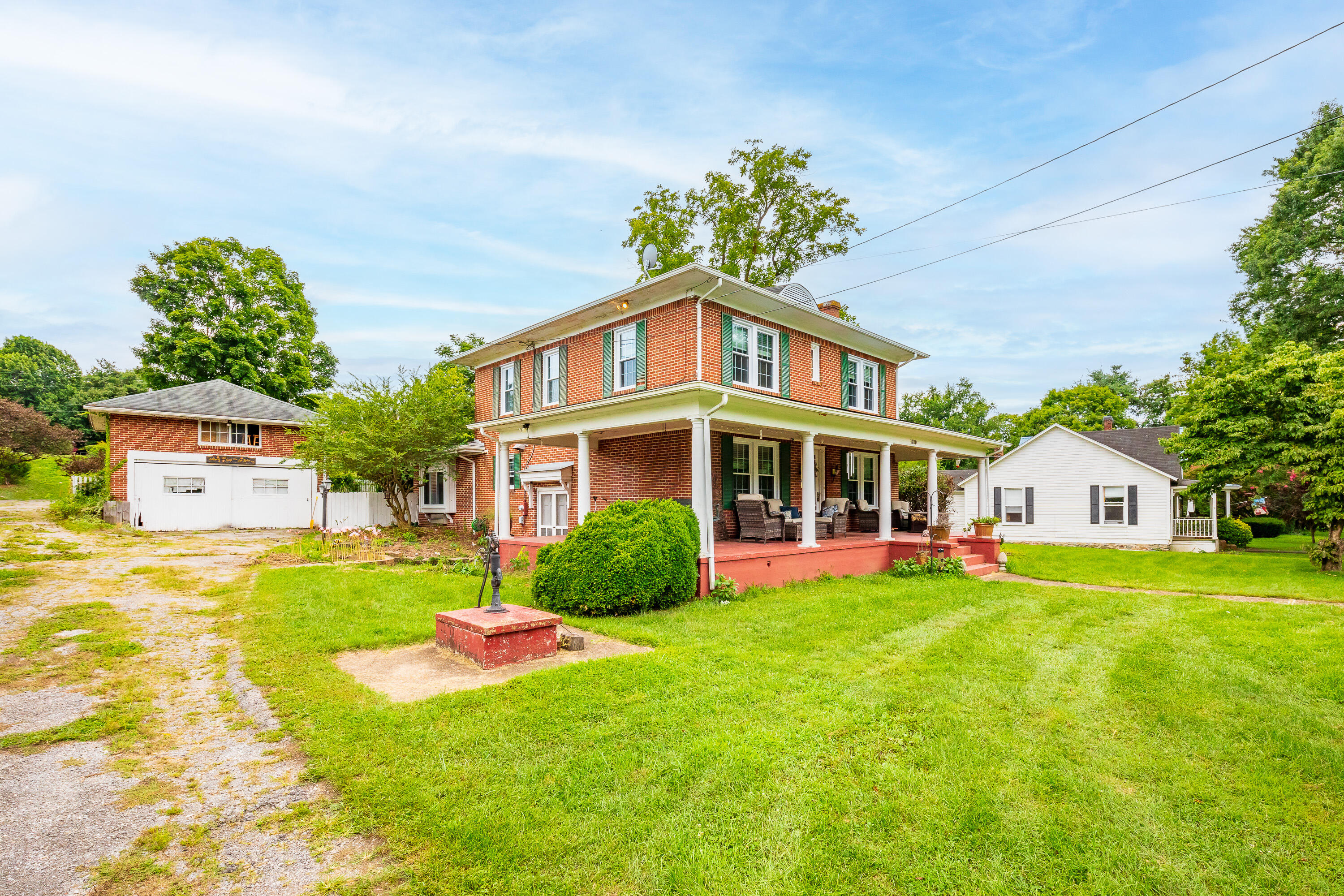 1780 Big Spring Drive Elliston, VA 24087 - Photo 6 of 74 Elliston VA-5