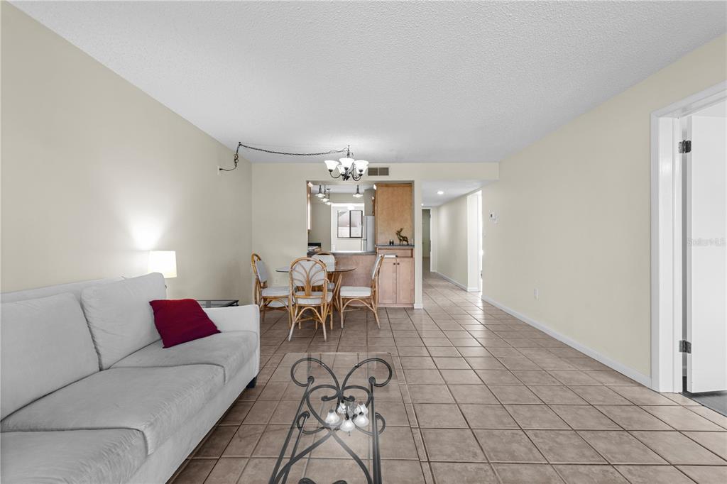 2851 Southwest 32nd Avenue, Unit B6 Ocala, FL 34474 - Photo 7 of 31 a living room with furniture