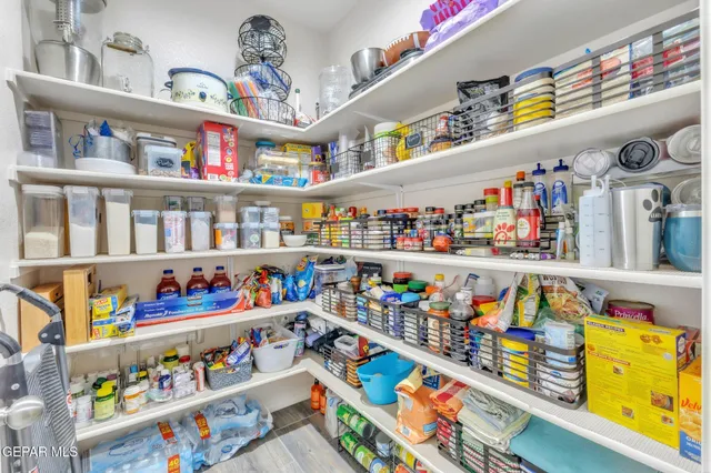 $325,900 | 237 Gonzalo Circle, El Paso, TX 79932