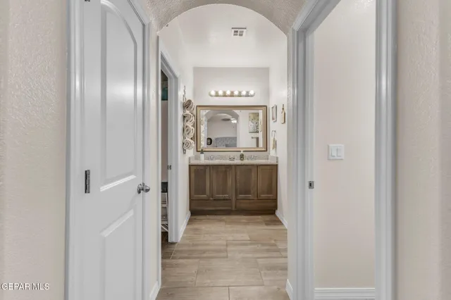 $325,900 | 237 Gonzalo Circle, El Paso, TX 79932