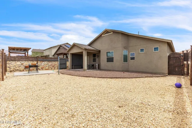 $325,900 | 237 Gonzalo Circle, El Paso, TX 79932