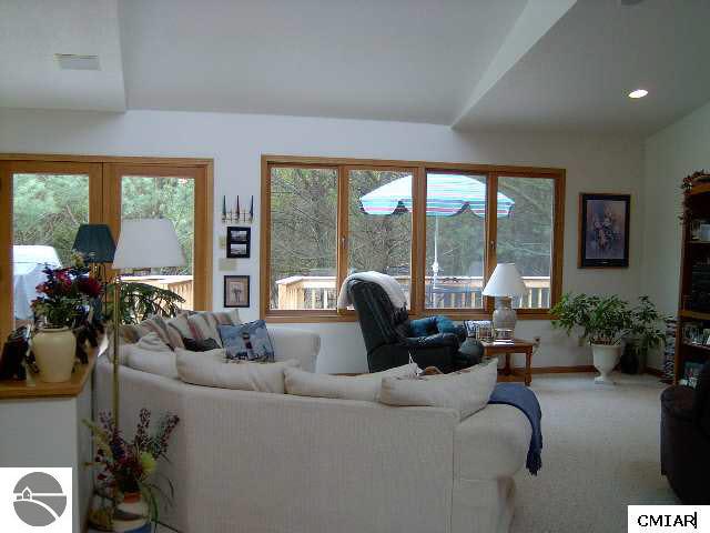 400 East River Road Mount Pleasant, MI 48858 - Photo 4 of 9 1774456-3.JPG