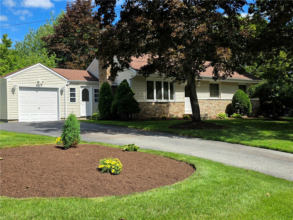 8 Continental Road Smithfield, RI 02828 - Photo 1 of 29 Gallery Image 1
