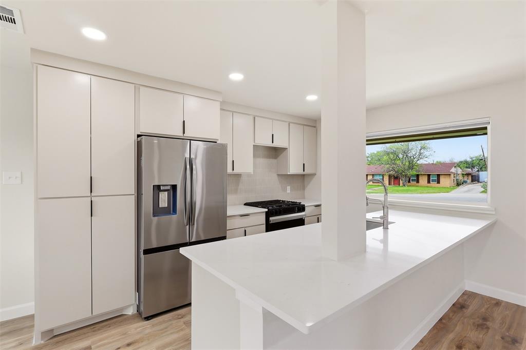 3550 Ridgeoak Way Farmers Branch, TX 75234 - Photo 9 of 20