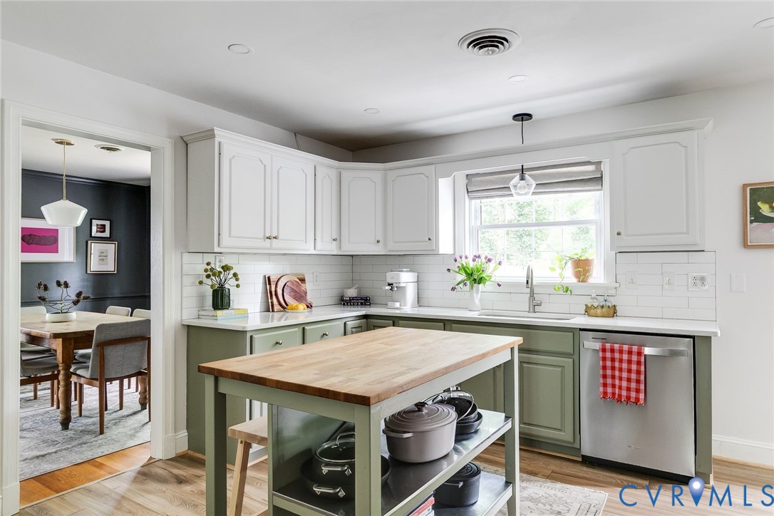 3630 Wakefield Road Richmond, VA 23235 - Photo 16 of 46 Space for everyone in the family to help prep dinn