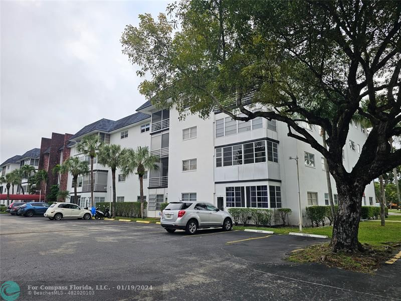 4740 Northwest 21st St Unit 104  