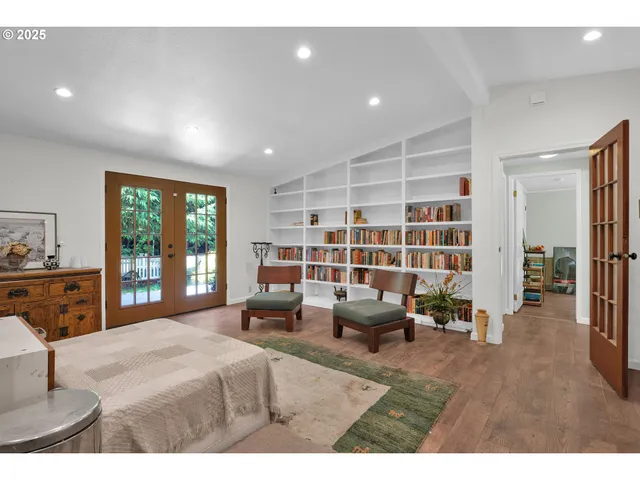 $675,000 | 4884 North Loftus Road, Florence, OR 97439