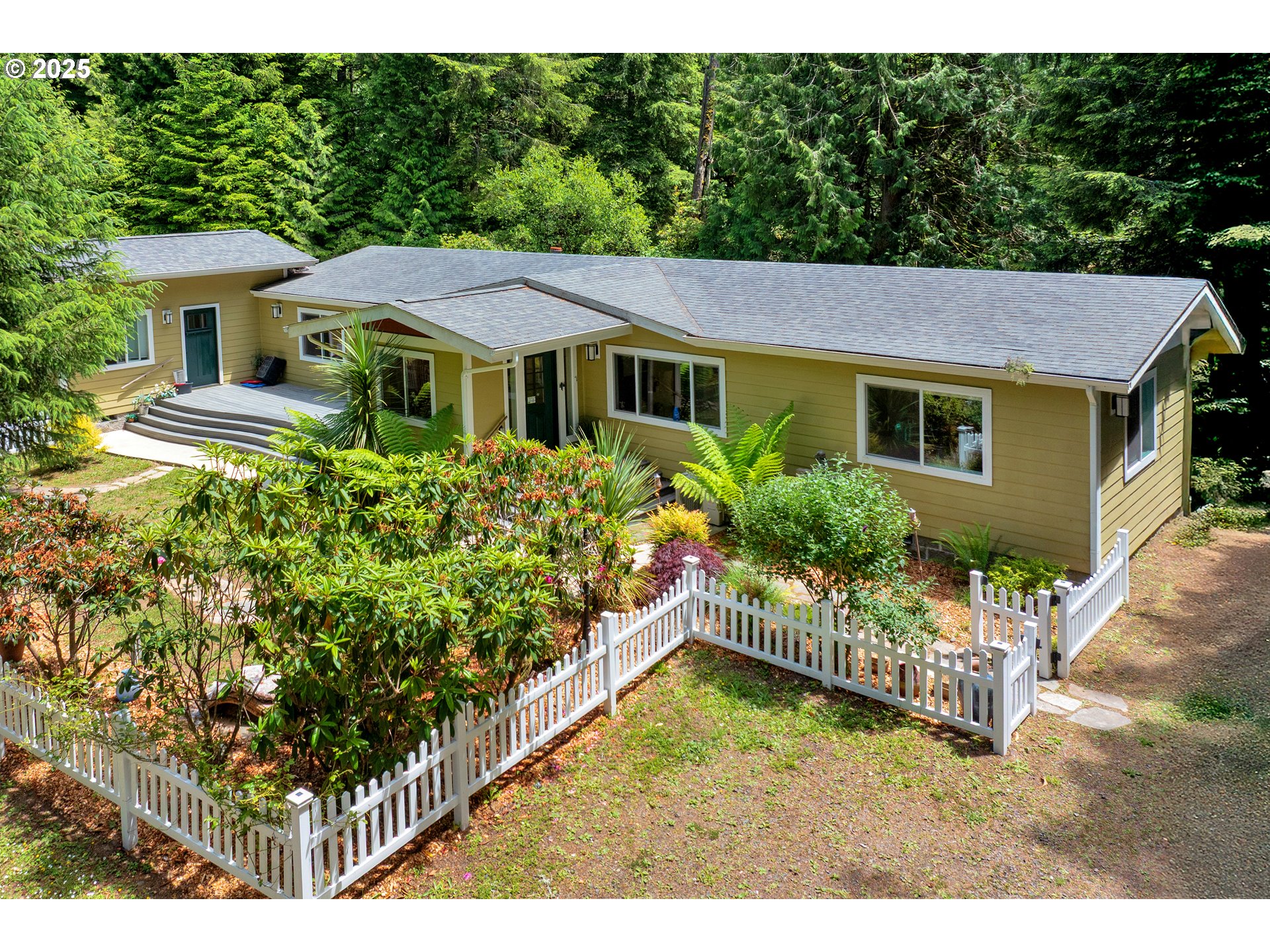 4884 North Loftus Road Florence, OR 97439 - Photo 3 of 45 Gallery Image 3