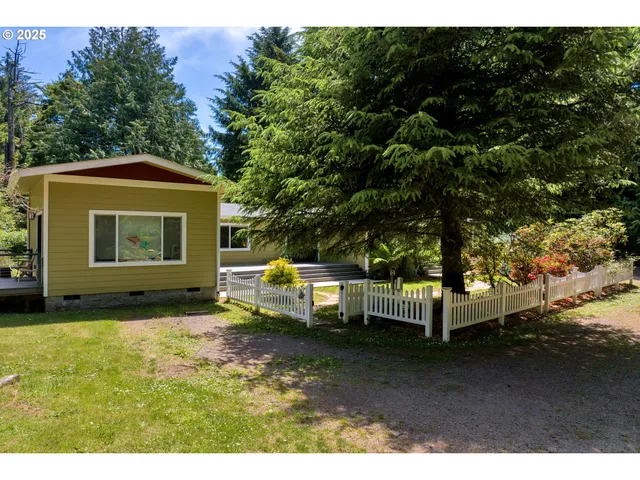 $675,000 | 4884 North Loftus Road, Florence, OR 97439