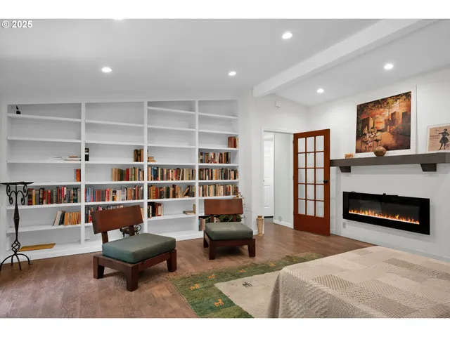 $675,000 | 4884 North Loftus Road, Florence, OR 97439