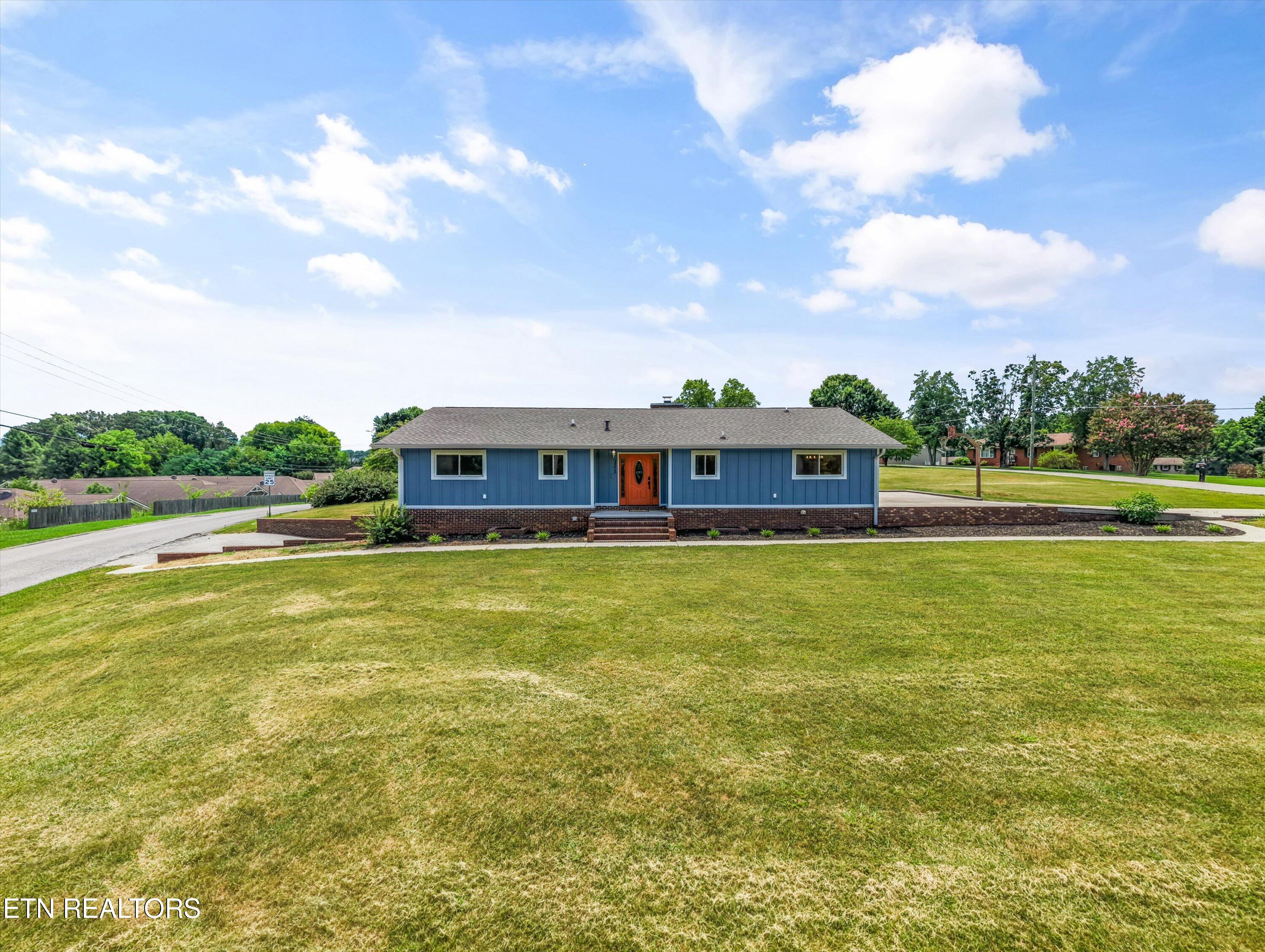 2572 Sevierville Rd