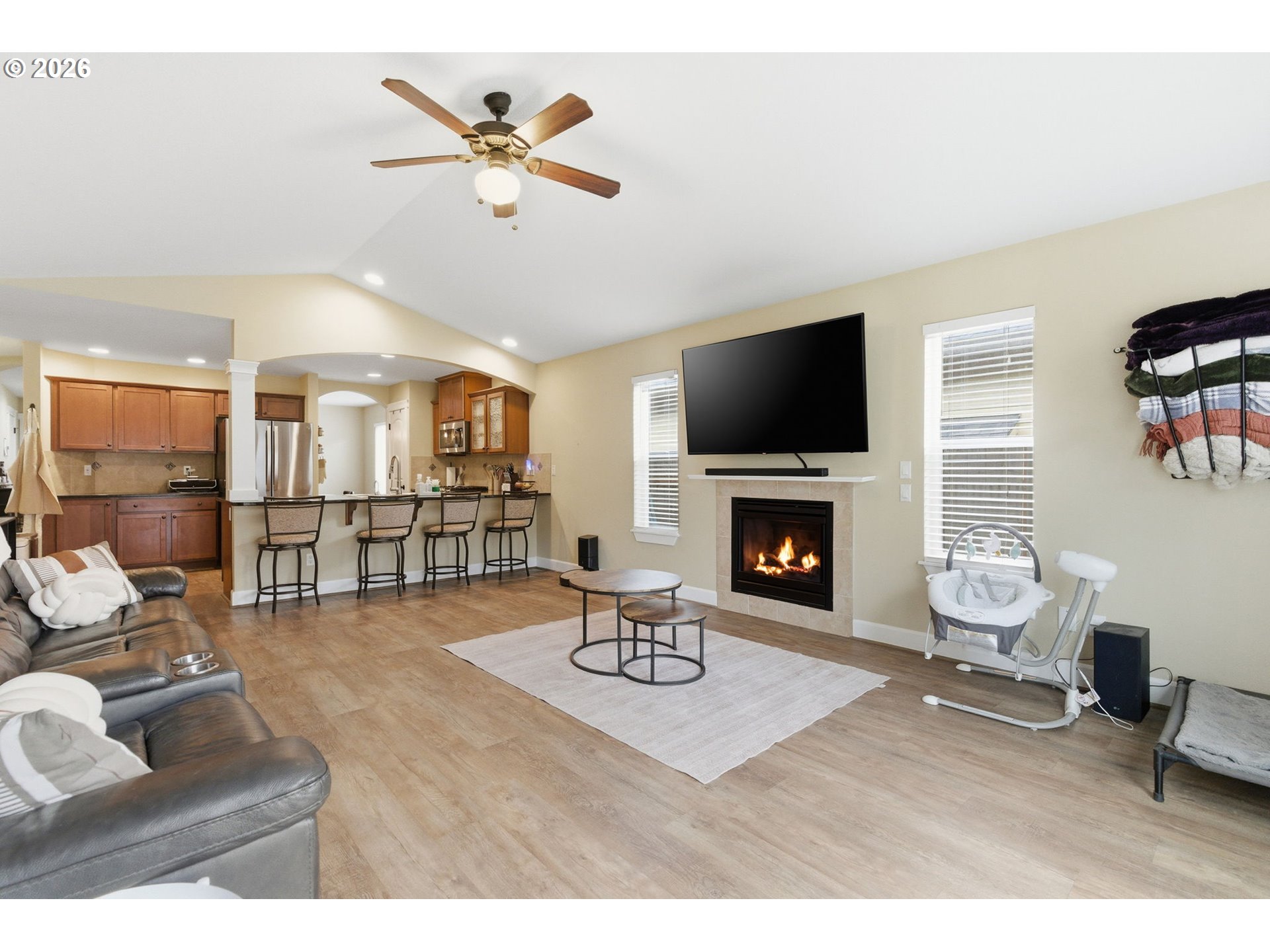 2726 Nina Place Hubbard, OR 97032 - Photo 11 of 25 Living Room