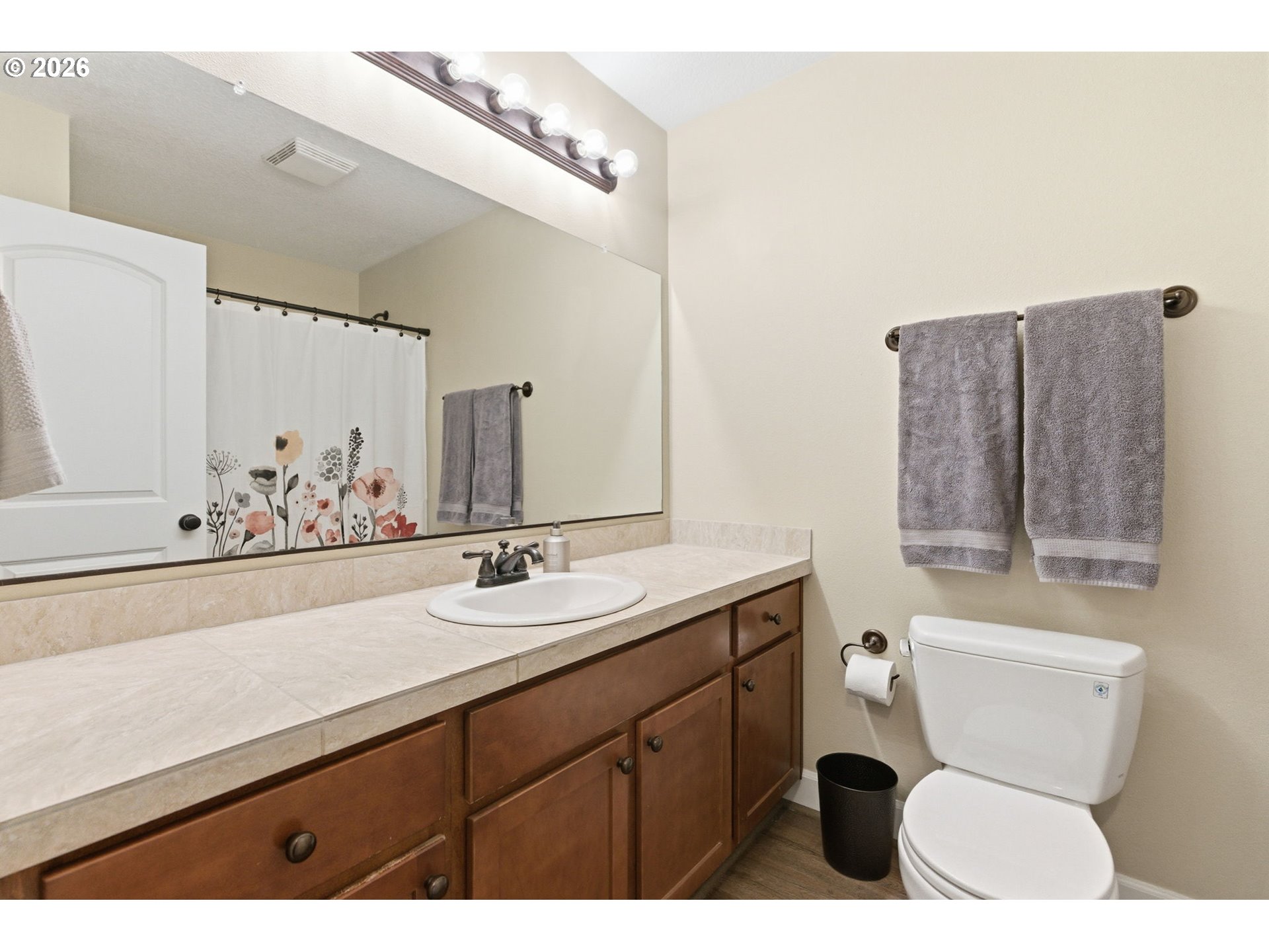 2726 Nina Place Hubbard, OR 97032 - Photo 19 of 25 Bathroom