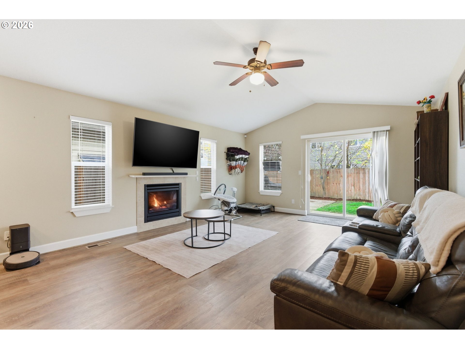 2726 Nina Place Hubbard, OR 97032 - Photo 10 of 25 Living Room