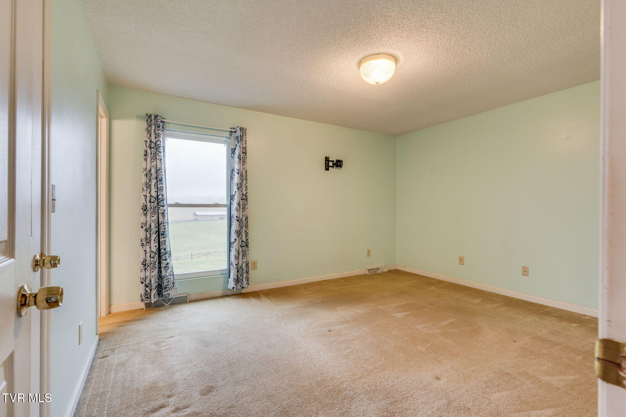 212 Conklin Road Jonesborough, TN 37659 - Photo 12 of 48 012