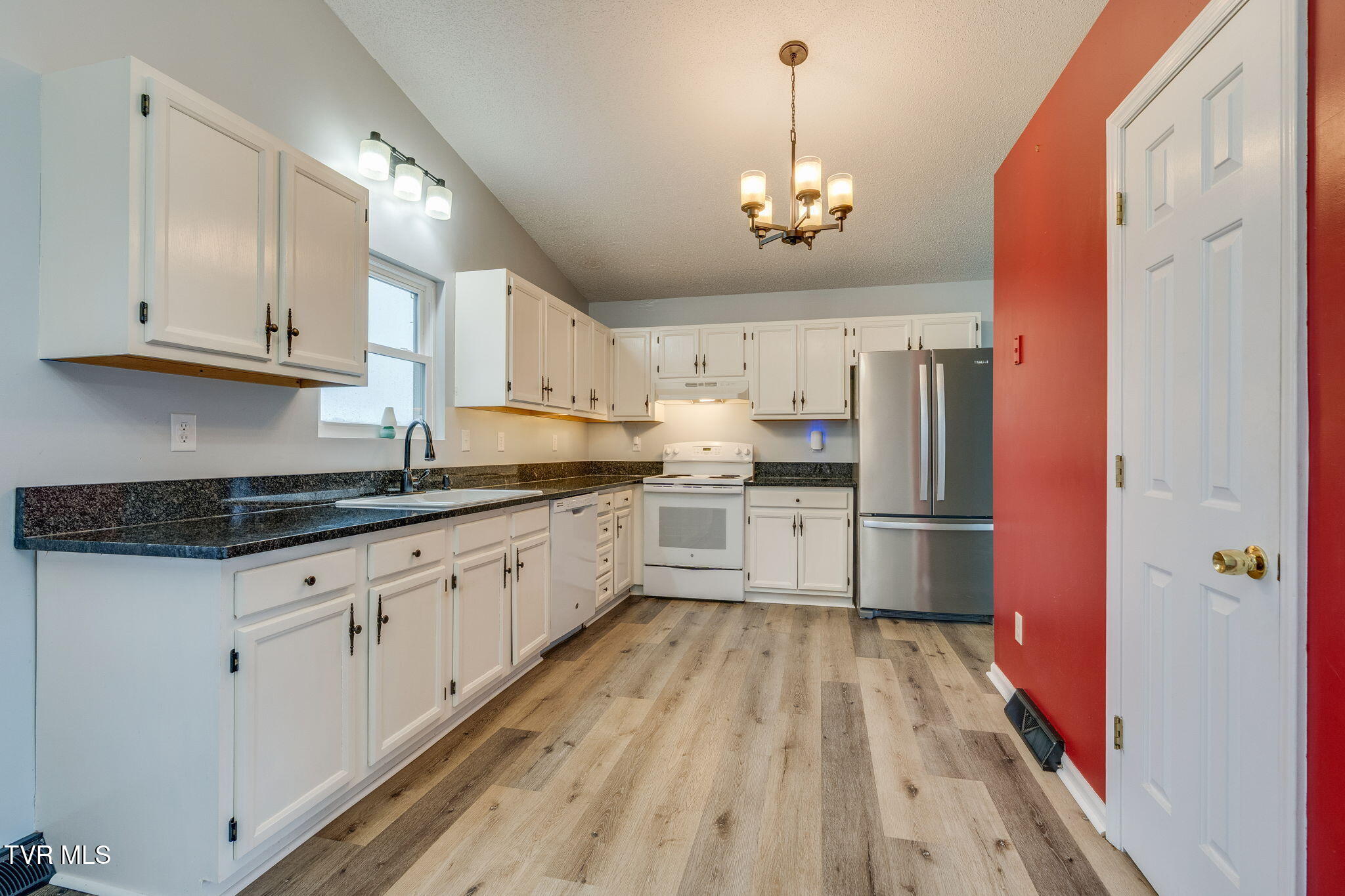 212 Conklin Road Jonesborough, TN 37659 - Photo 9 of 48 009