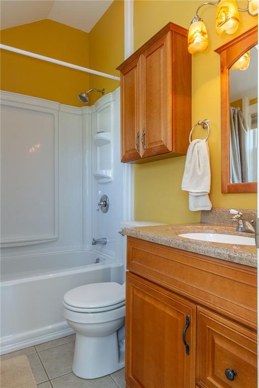 138 Cobb Road Camden, ME 04843 - Photo 13 of 25 First floor full bathroom