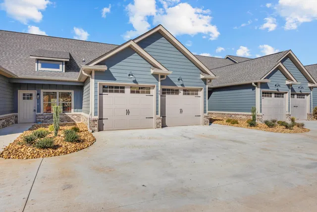 $319,900 | 65 Maddox Lane, Chatsworth, GA 30705