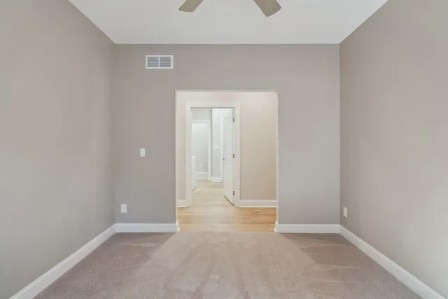 $499,000 | 1160 Lochaven Circle, Hillsdale, MI 49242