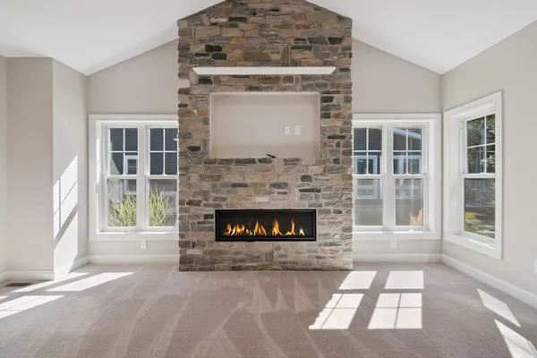 $499,000 | 1160 Lochaven Circle, Hillsdale, MI 49242