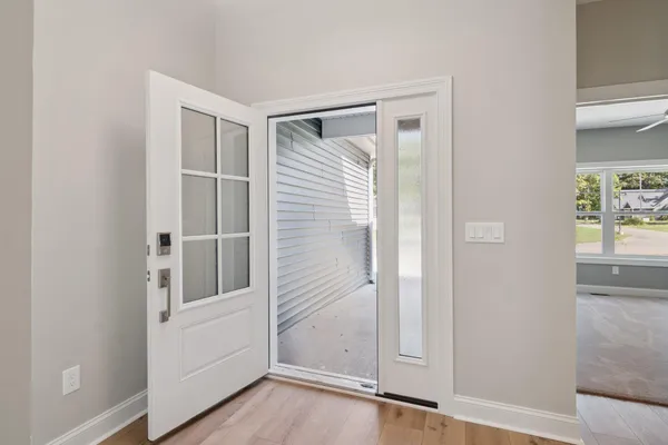 $499,000 | 1160 Lochaven Circle, Hillsdale, MI 49242