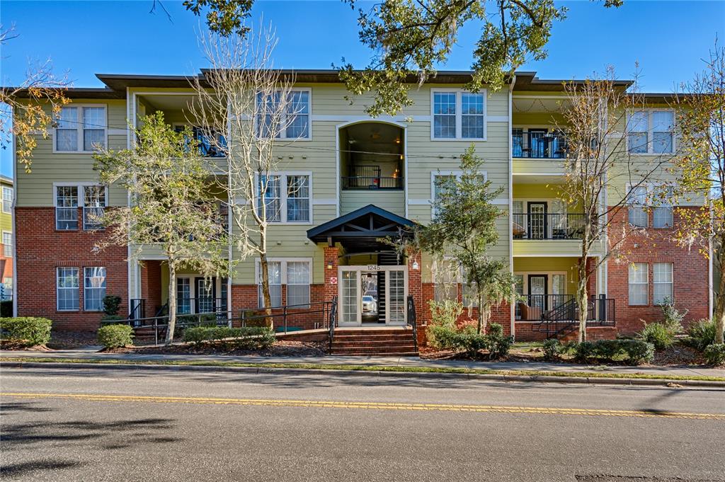 1245 Southwest 9th Road, Unit 201 Gainesville, FL 32601 - Photo 1 of 20