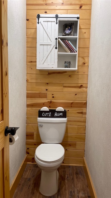 13541 East Us Highway Gause, TX 77857 - Photo 17 of 39 a bathroom with a toilet and a sink