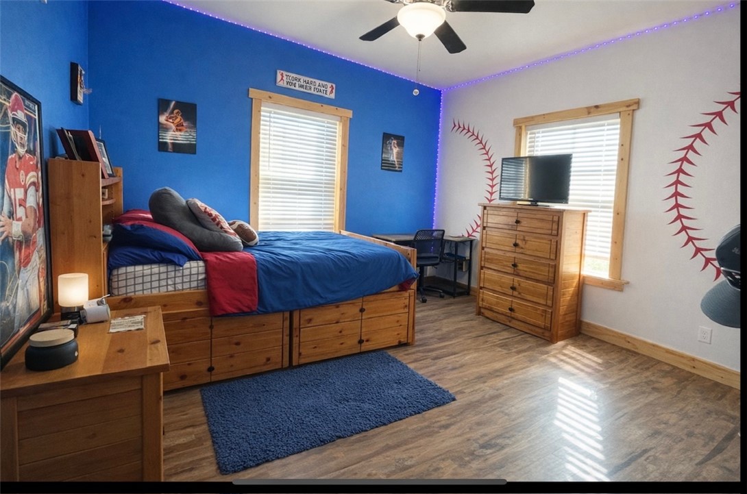 13541 East Us Highway Gause, TX 77857 - Photo 18 of 39 a bedroom with furniture and a window