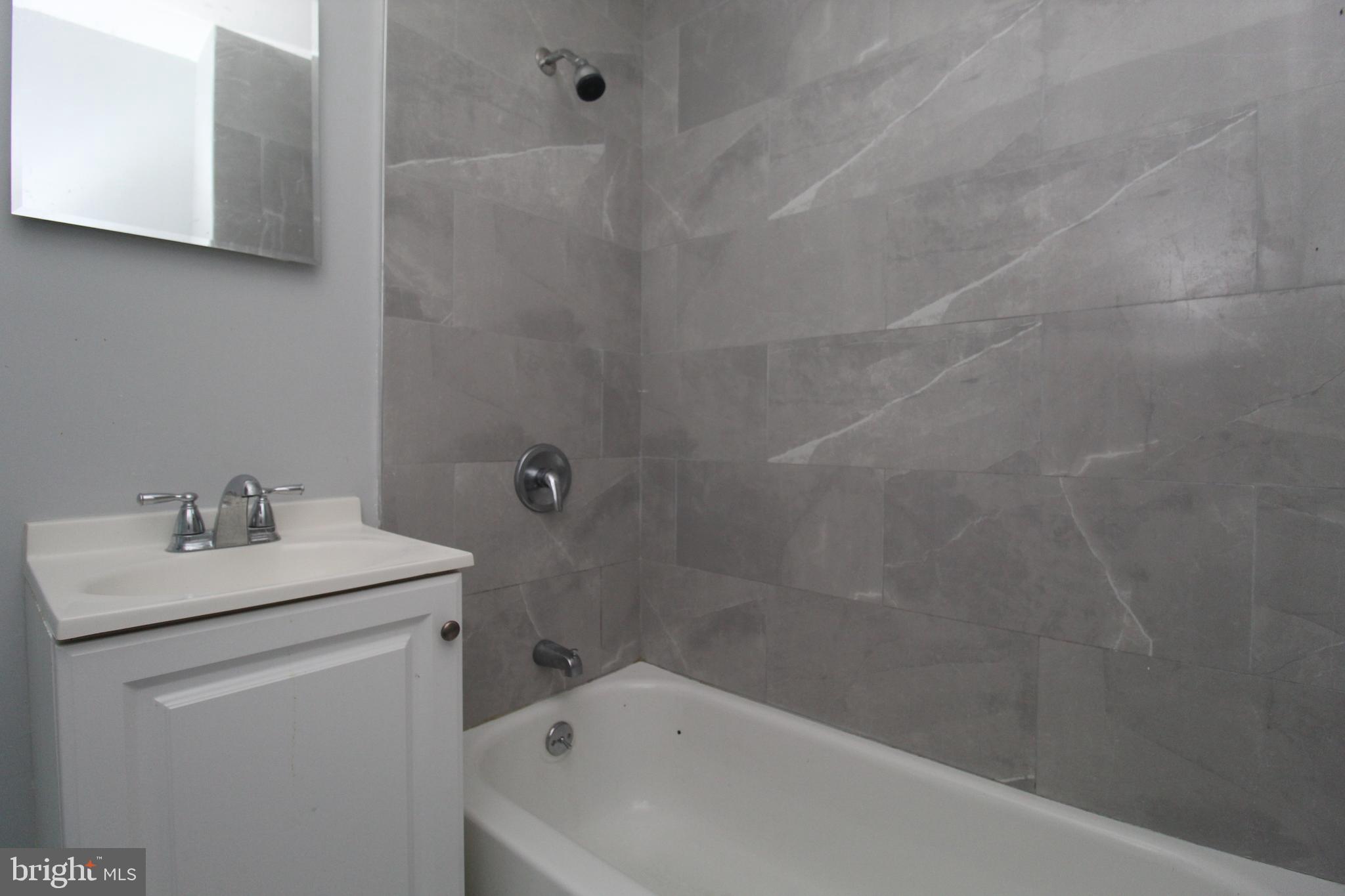 1913 South 20th Street, Unit 4 Philadelphia, PA 19145 - Photo 12 of 19