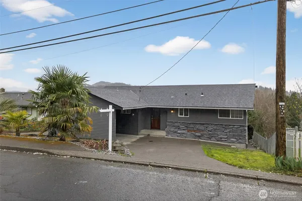 $529,000 | 2404 Bloyd Street, Kelso, WA 98626