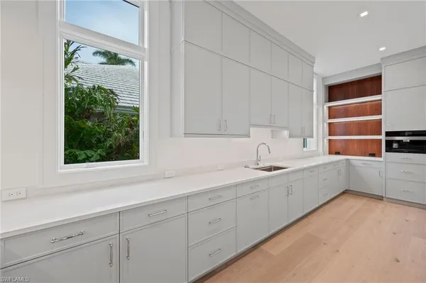 $16,995,000 | 408 16th Avenue South, Naples, FL 34102