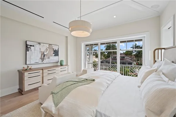 $16,995,000 | 408 16th Avenue South, Naples, FL 34102