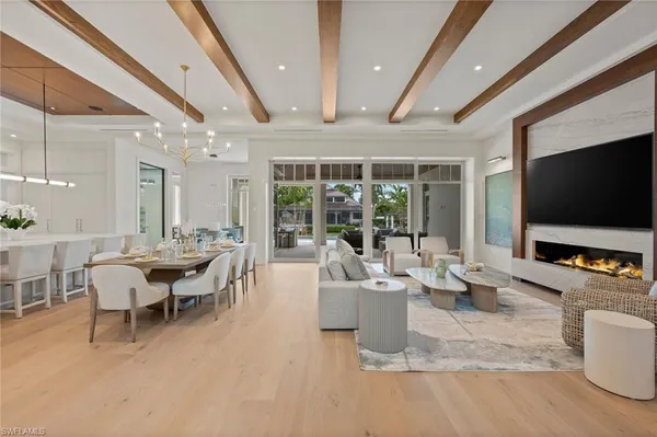 $16,995,000 | 408 16th Avenue South, Naples, FL 34102