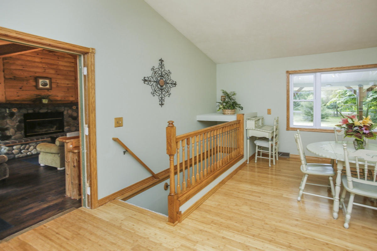 9641 Wildwood Road Delton, MI 49046 - Photo 16 of 34 9641 wildwood-116