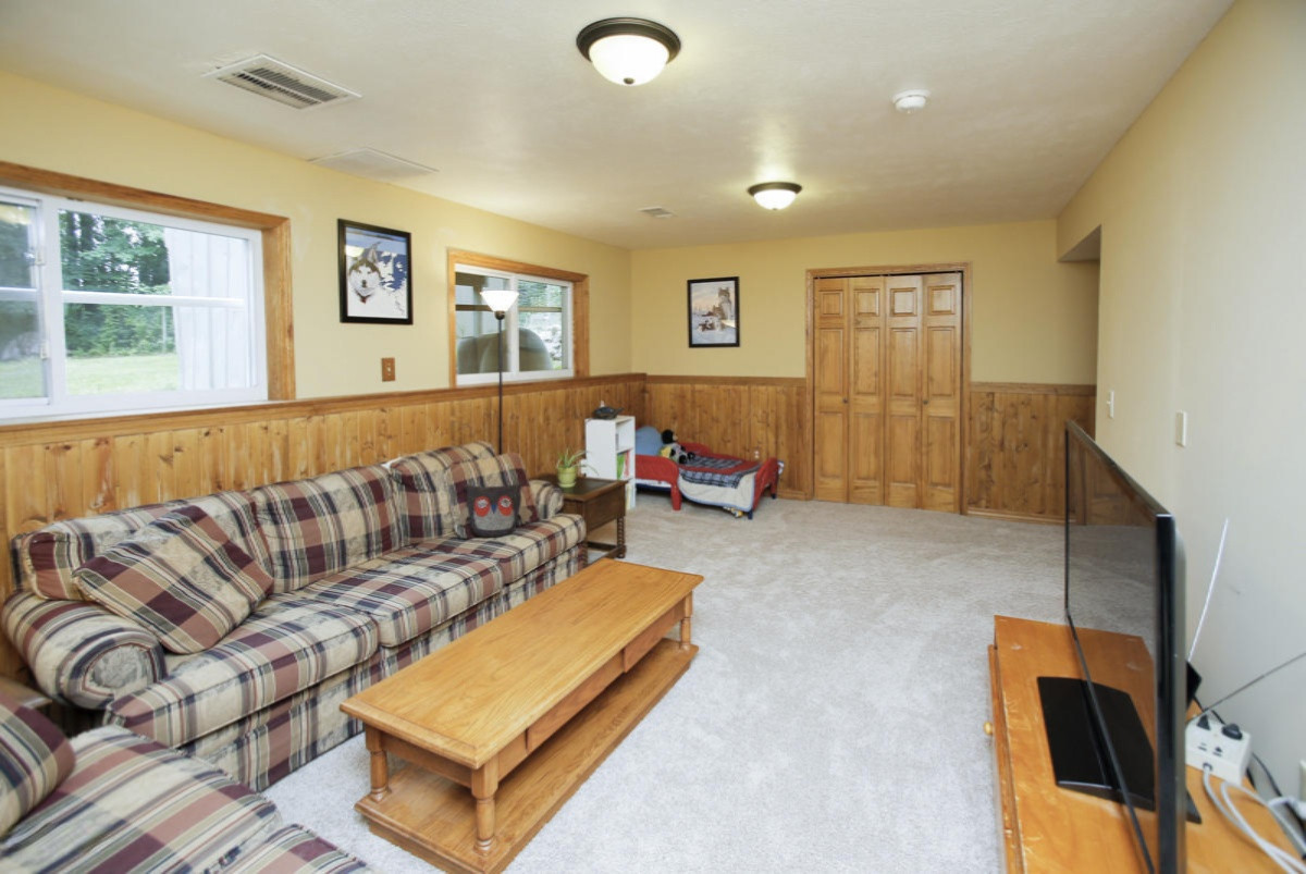 9641 Wildwood Road Delton, MI 49046 - Photo 19 of 34 9641 wildwood-119