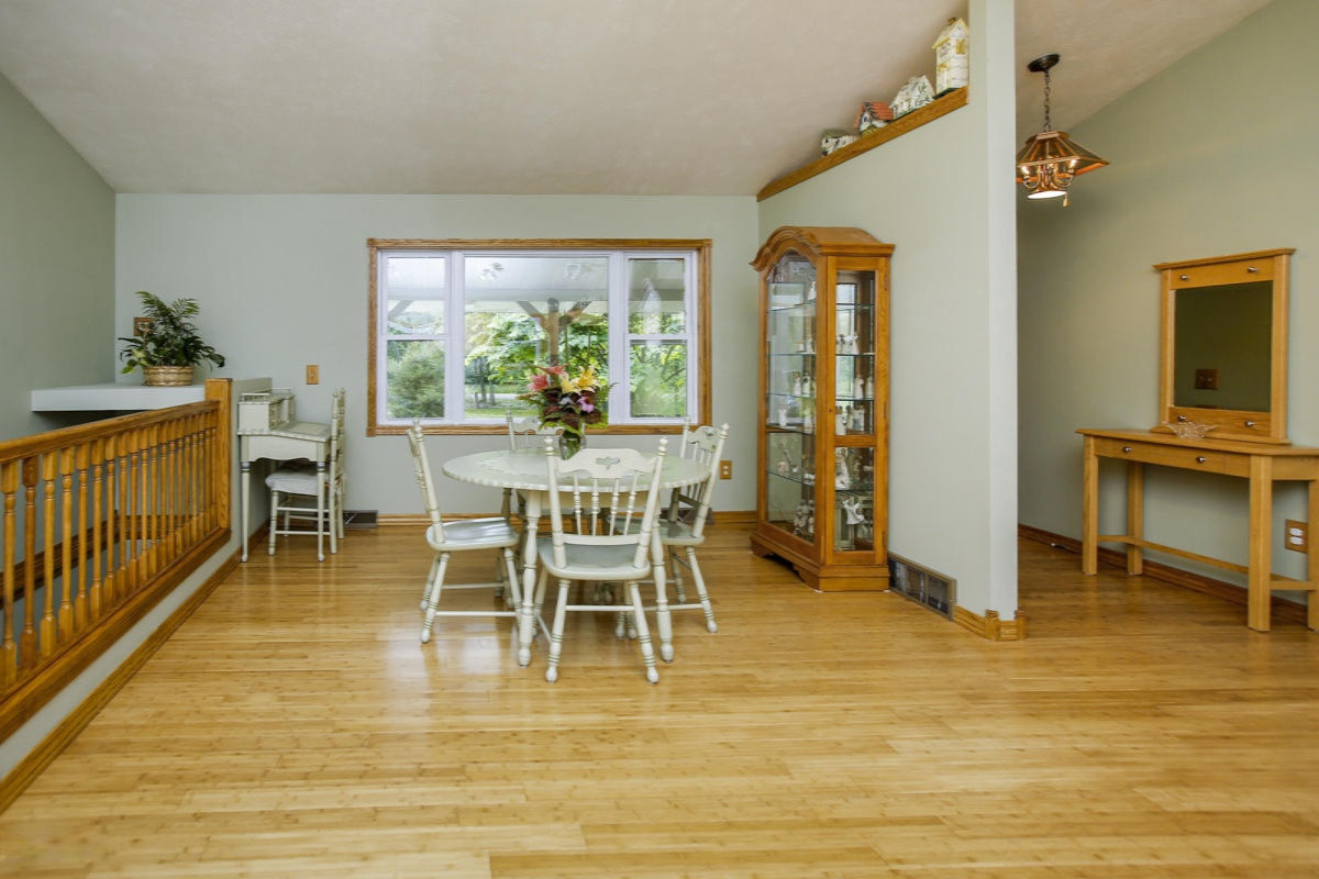 9641 Wildwood Road Delton, MI 49046 - Photo 10 of 34 9641 wildwood-110