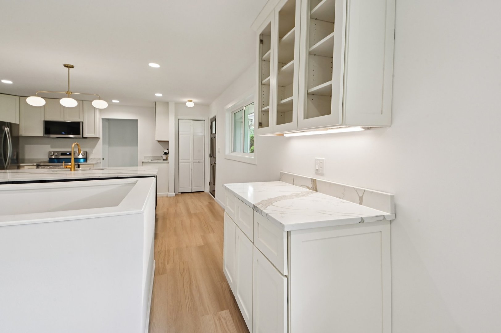 39161 Holdridge Avenue Beach Park, IL 60099 - Photo 15 of 44