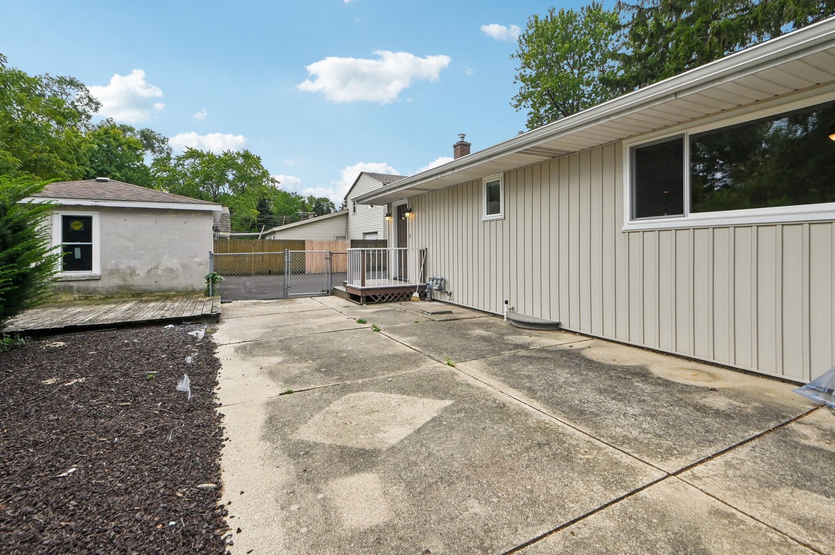 39161 Holdridge Avenue Beach Park, IL 60099 - Photo 37 of 44