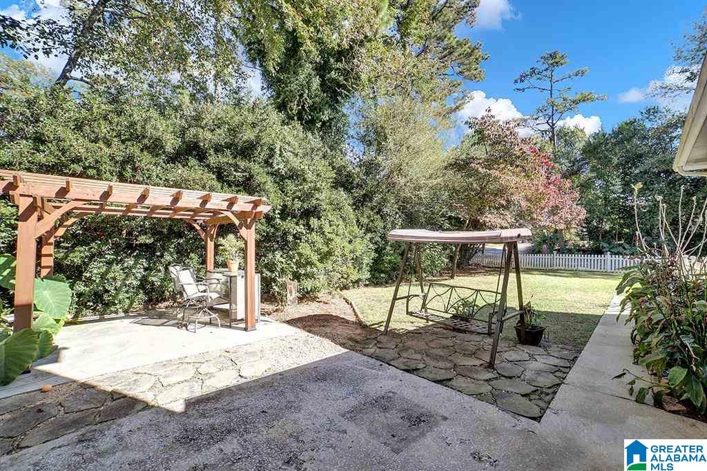 2104 Ridgeview Drive Birmingham, AL 35216 - Photo 2 of 19