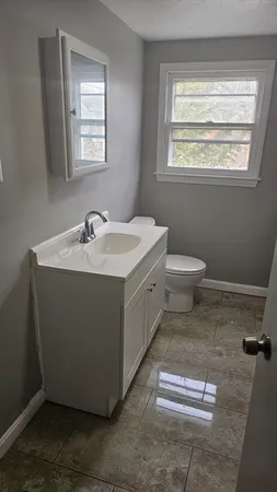 $2,500 | 164 Ames Street, Unit RIGHT SIDE, Brockton, MA 02302