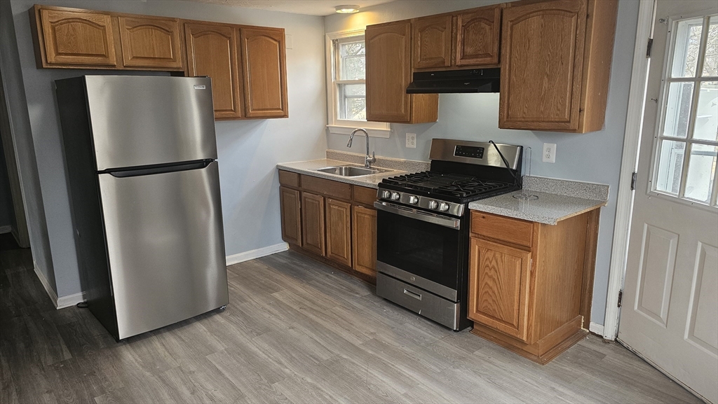 164 Ames Street, Unit RIGHT SIDE Brockton, MA 02302 - Photo 3 of 13