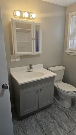 $2,500 | 164 Ames Street, Unit RIGHT SIDE, Brockton, MA 02302