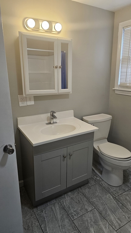 164 Ames Street, Unit RIGHT SIDE Brockton, MA 02302 - Photo 6 of 13