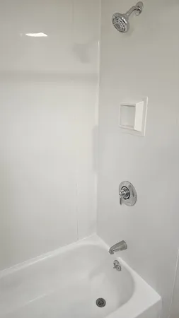 $2,500 | 164 Ames Street, Unit RIGHT SIDE, Brockton, MA 02302