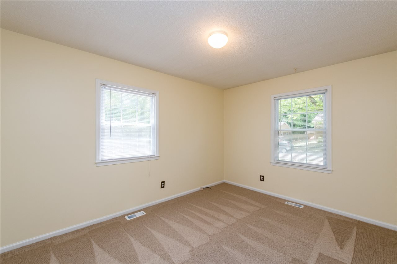 7620 Idolbrook Lane Raleigh, NC 27615 - Photo 23 of 29 Photo 23