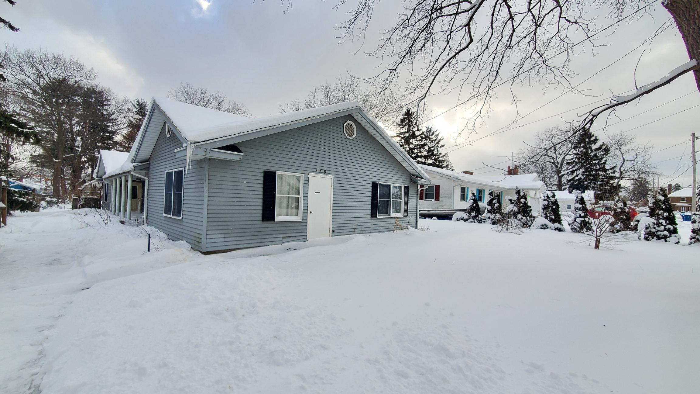 110 Alden Street Spring Lake, MI 49456 - Photo 1 of 14 shared image