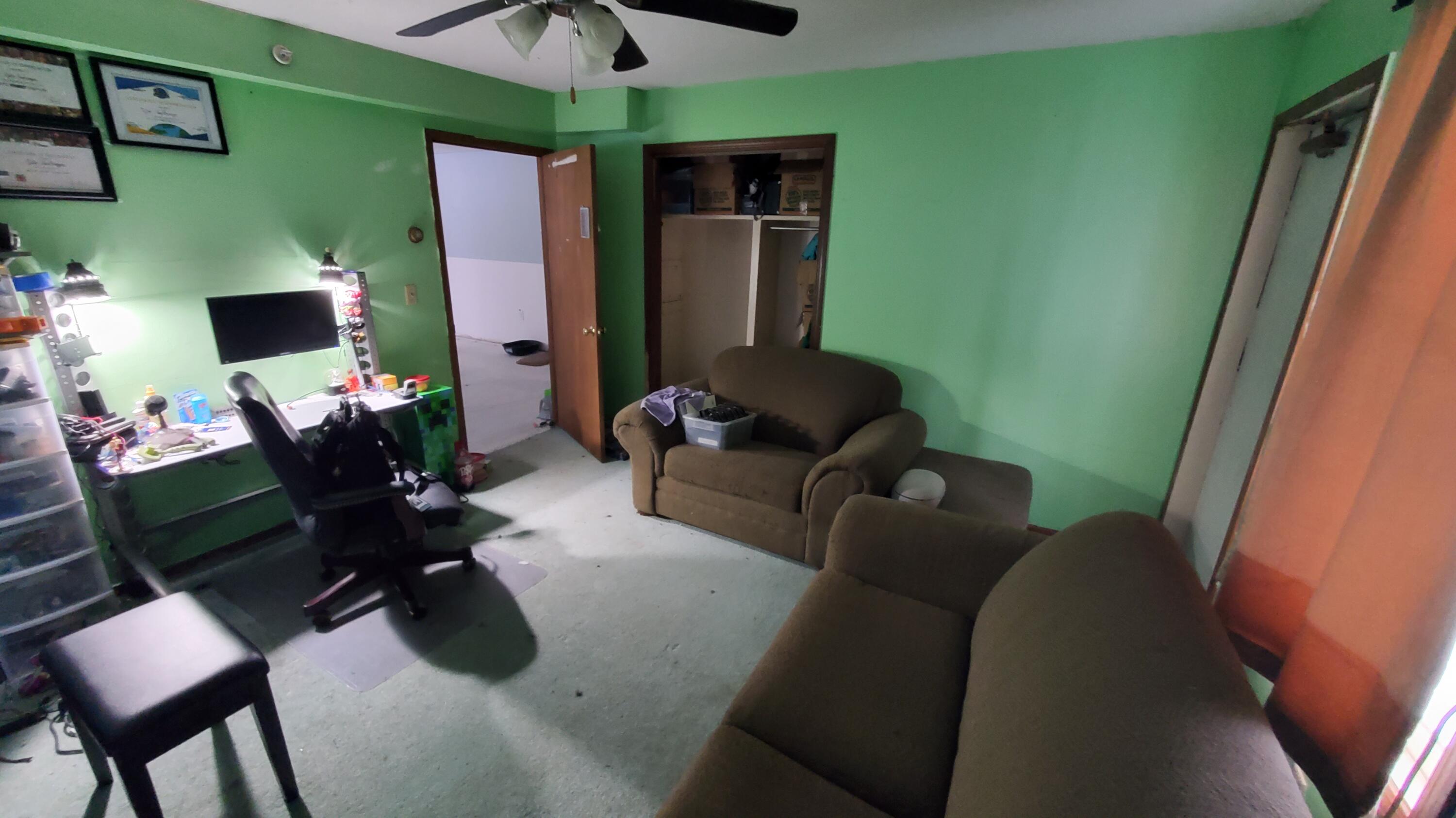 110 Alden Street Spring Lake, MI 49456 - Photo 10 of 14 20240122_104438