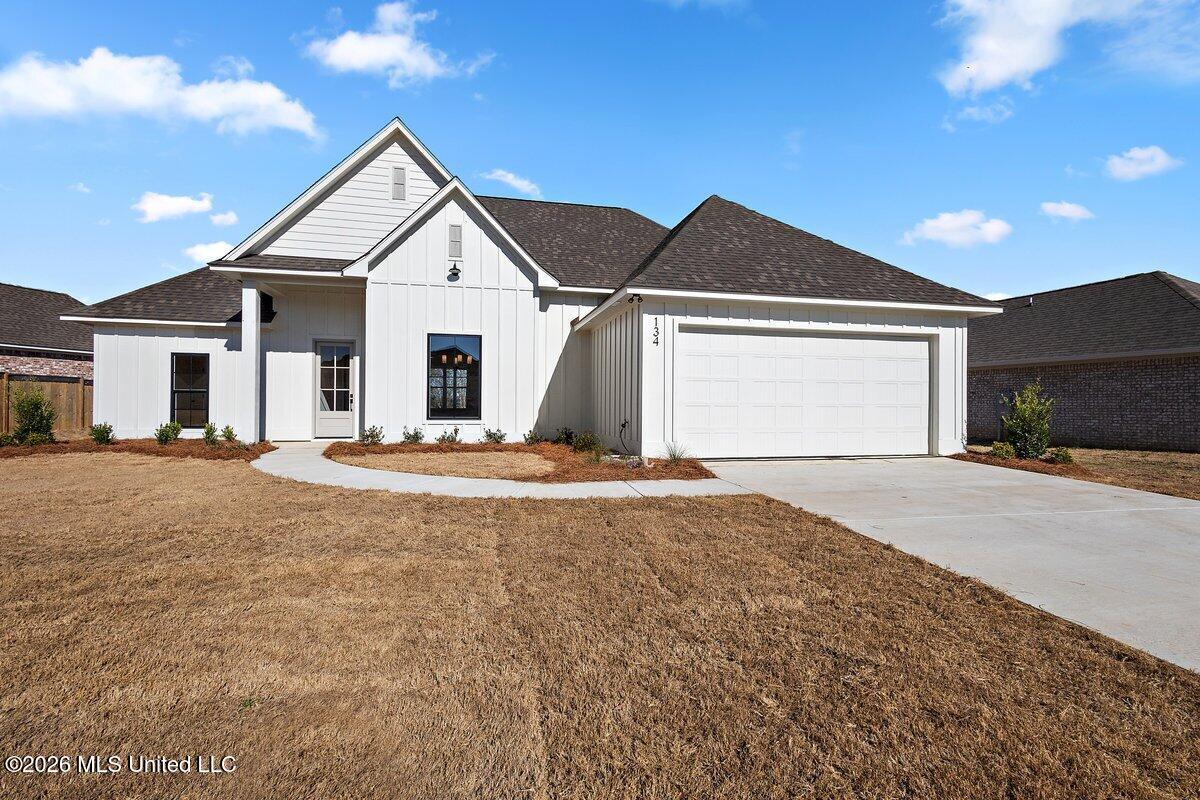 134 Hunter's Way Canton, MS 39046 - Photo 1 of 32 HTP_3325