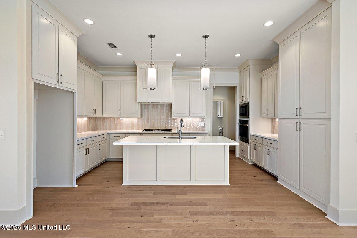 134 Hunter's Way Canton, MS 39046 - Photo 3 of 32 HTP_3354