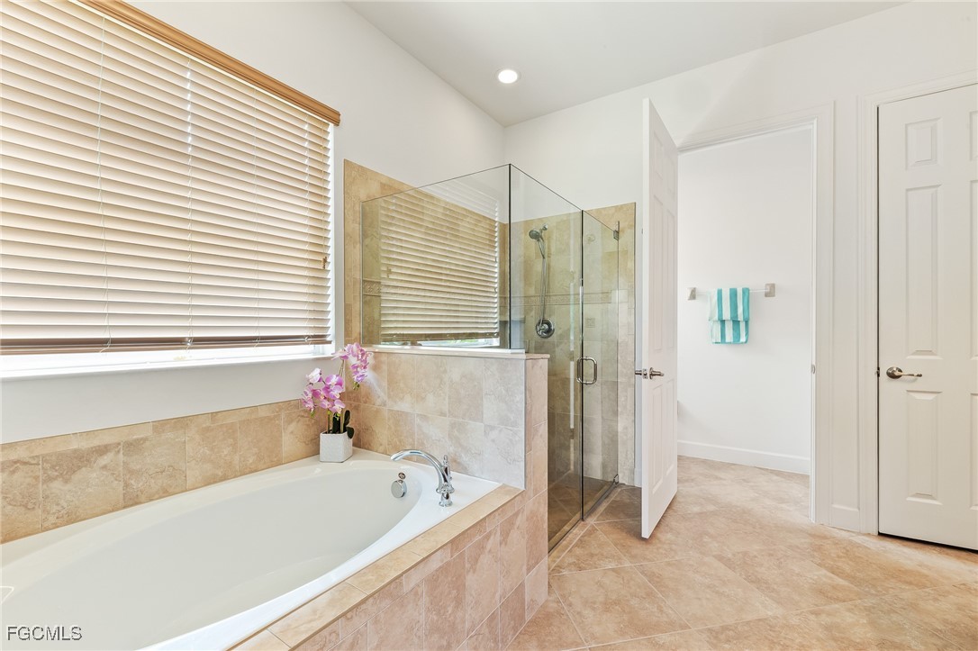 10964 Surrey Place Fort Myers, FL 33913 - Photo 17 of 35